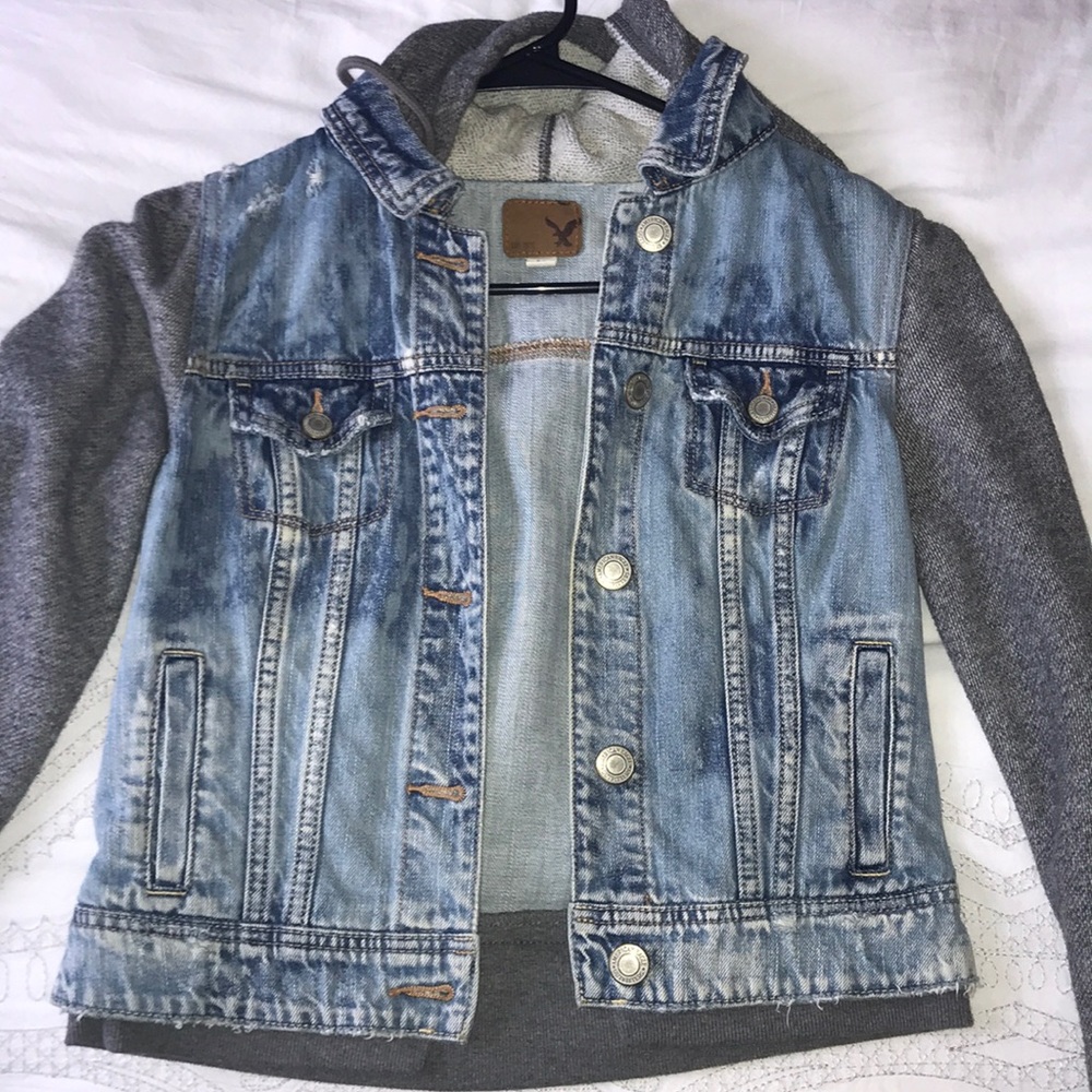 Sweatshirt jean jacket with hoodie